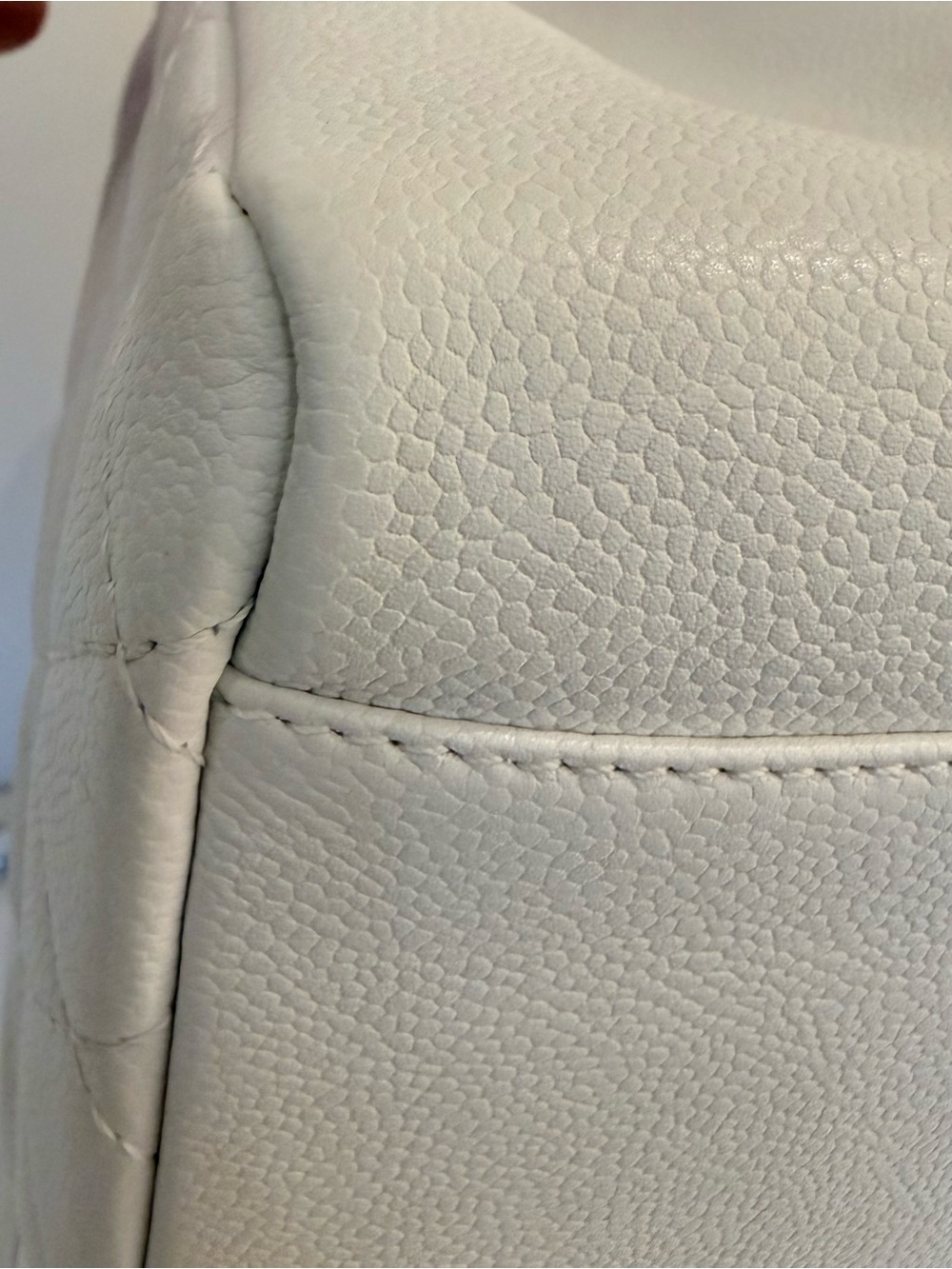 CHANEL Grand Shopping Tote White Caviar with Silver Hardware - Picture 6 of 15